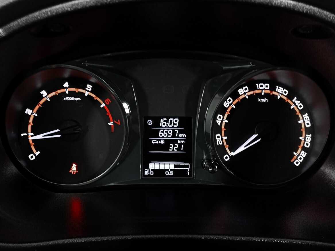 Купить Lada (ВАЗ) Granta с пробегом. Фото: #10