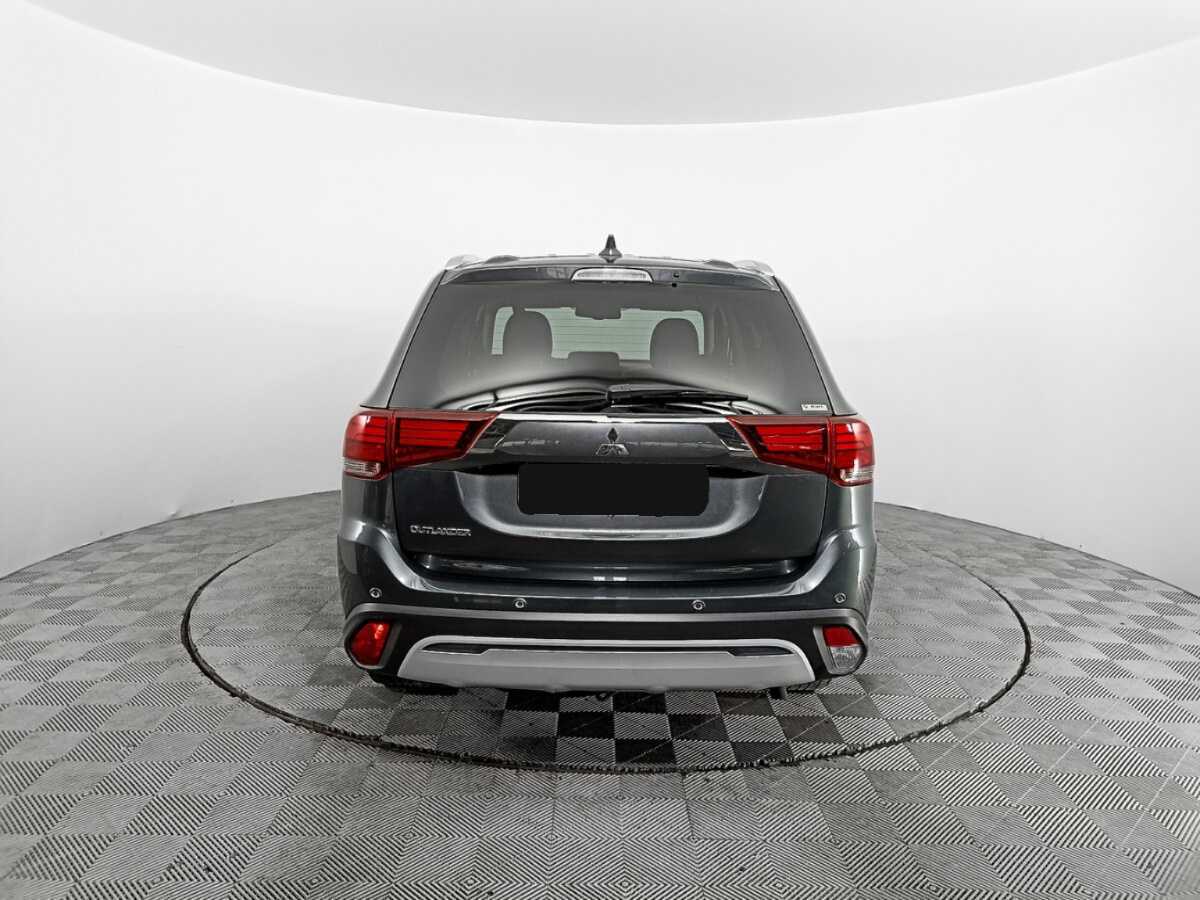 Купить Mitsubishi Outlander с пробегом. Фото: #5