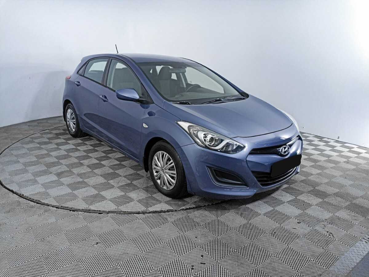 Купить Hyundai i30 с пробегом. Фото: #2