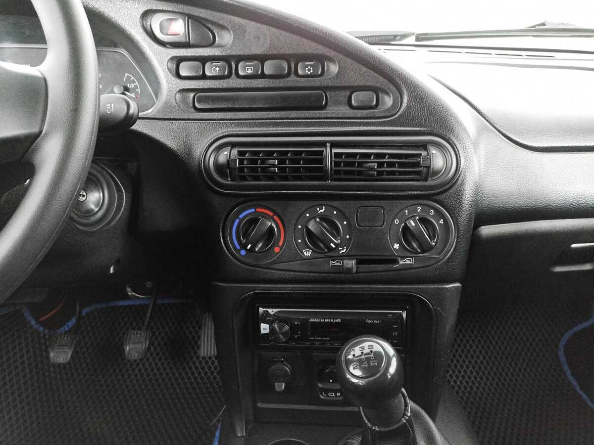 Купить Chevrolet Niva с пробегом. Фото: #12