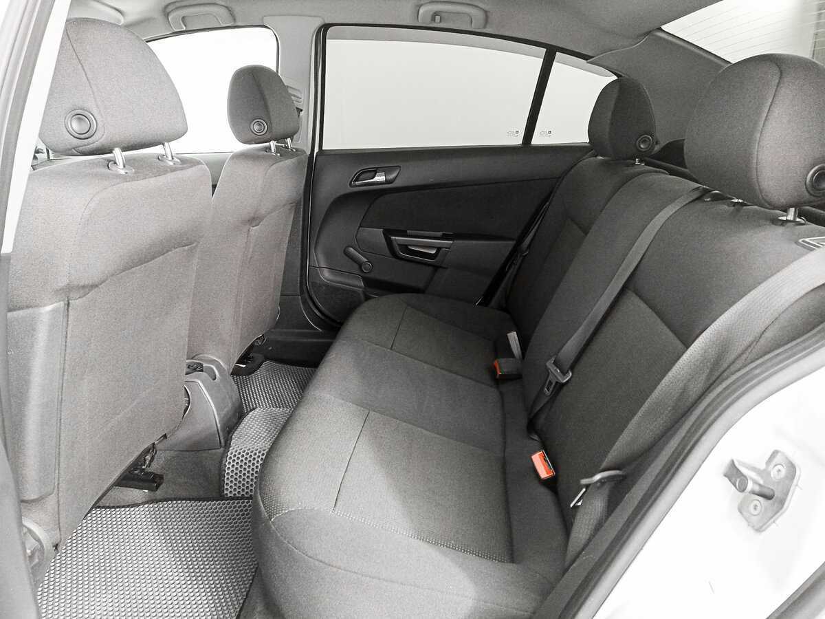 Купить Opel Astra с пробегом. Фото: #9