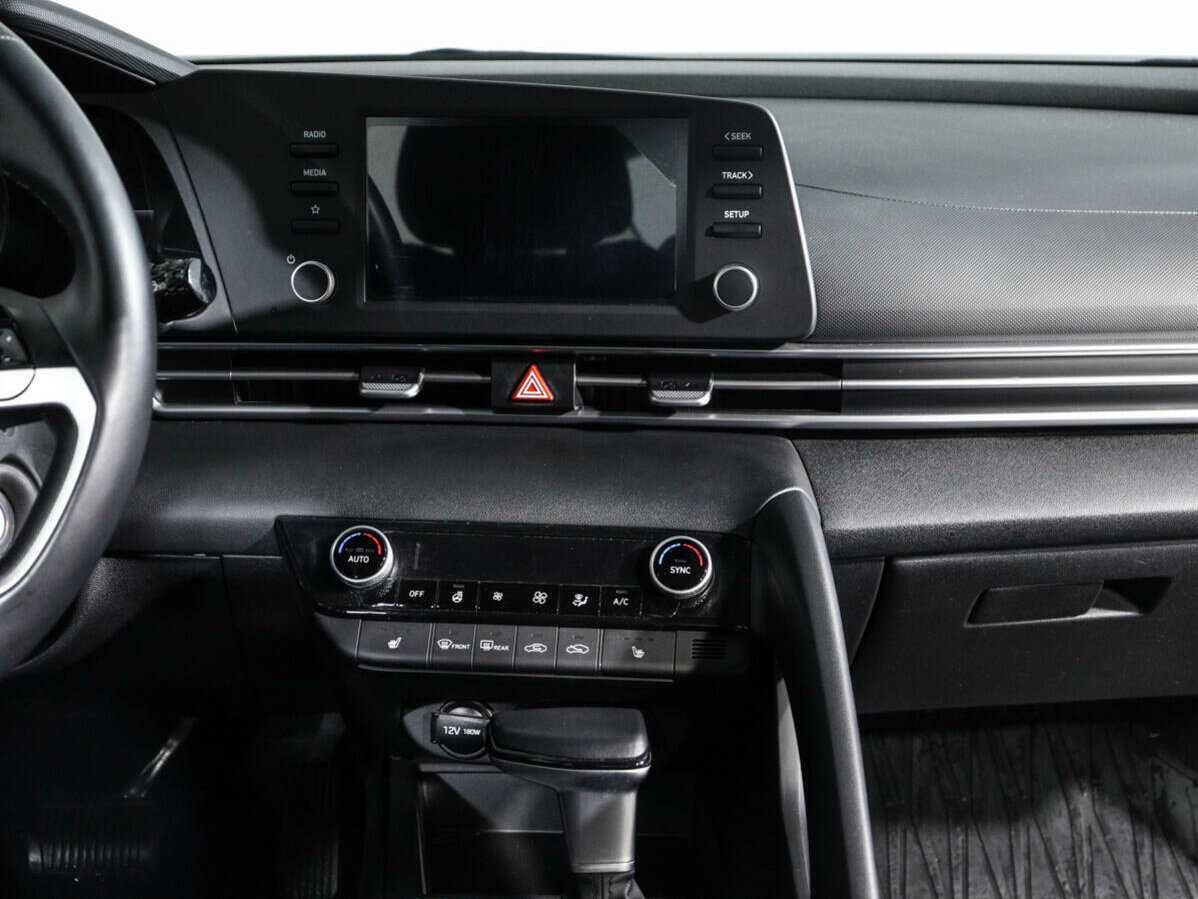 Купить Hyundai Elantra с пробегом. Фото: #12