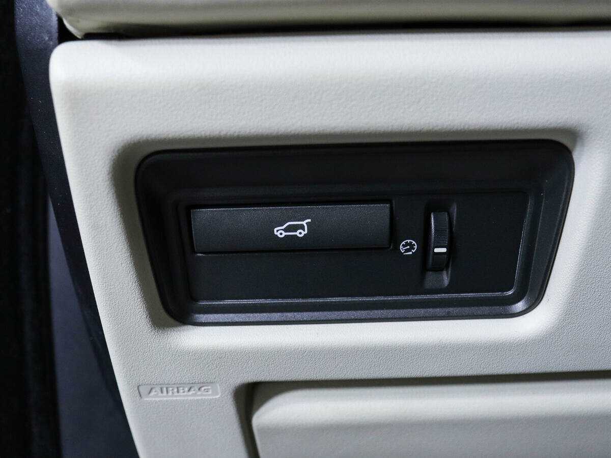 Купить Land Rover Range Rover Evoque с пробегом. Фото: #17