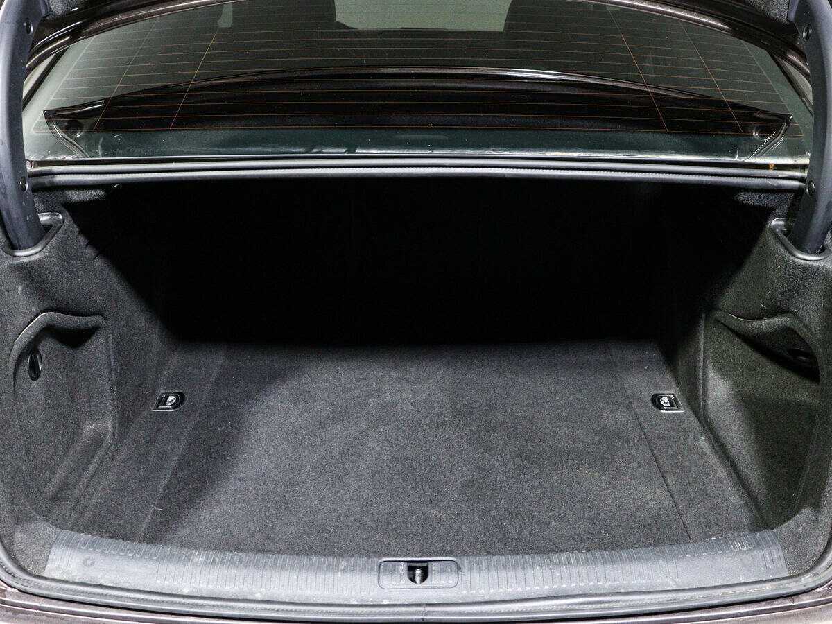 Купить Audi A4 с пробегом. Фото: #17