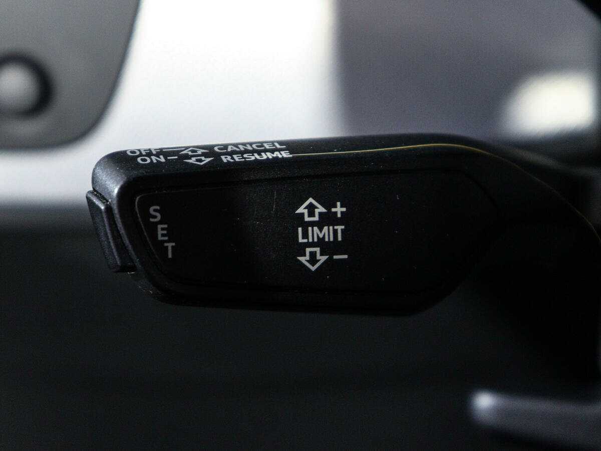 Купить Audi A4 с пробегом. Фото: #20