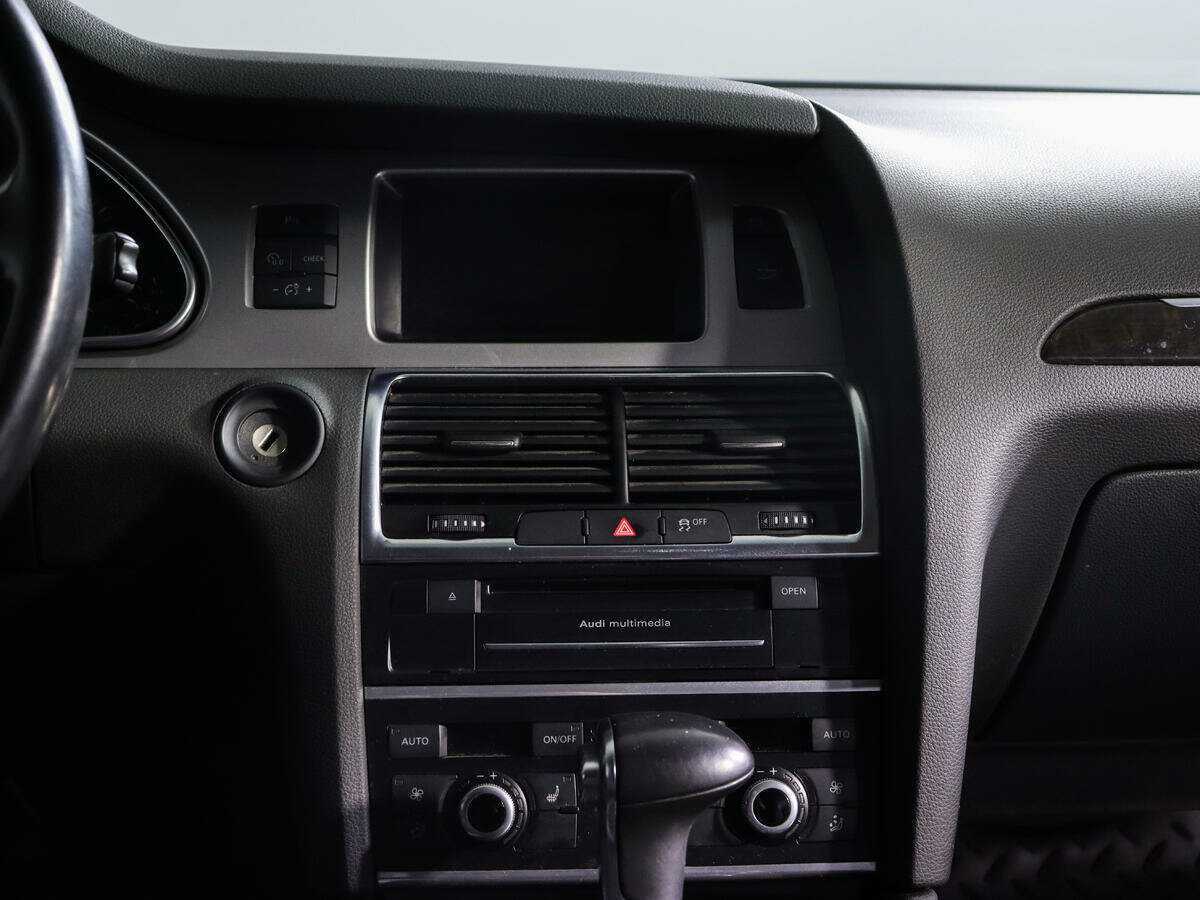 Купить Audi Q7 с пробегом. Фото: #12