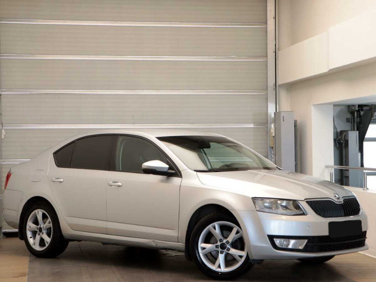 Купить Skoda Octavia с пробегом. Фото: #2