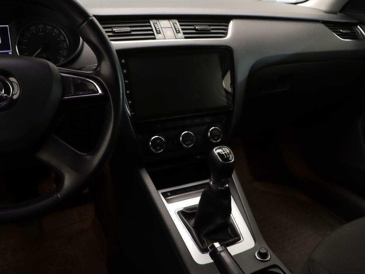 Купить Skoda Octavia с пробегом. Фото: #15