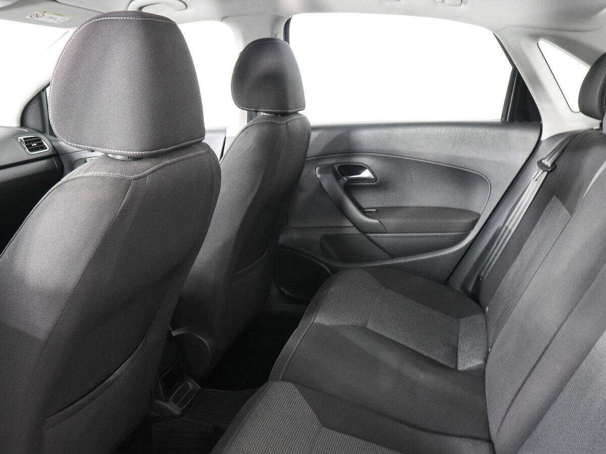 Купить Volkswagen Polo с пробегом. Фото: #7