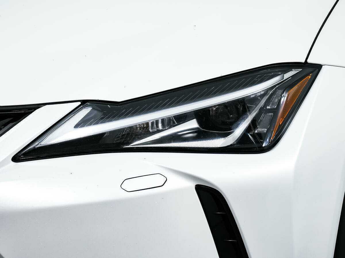 Купить Lexus UX с пробегом. Фото: #14