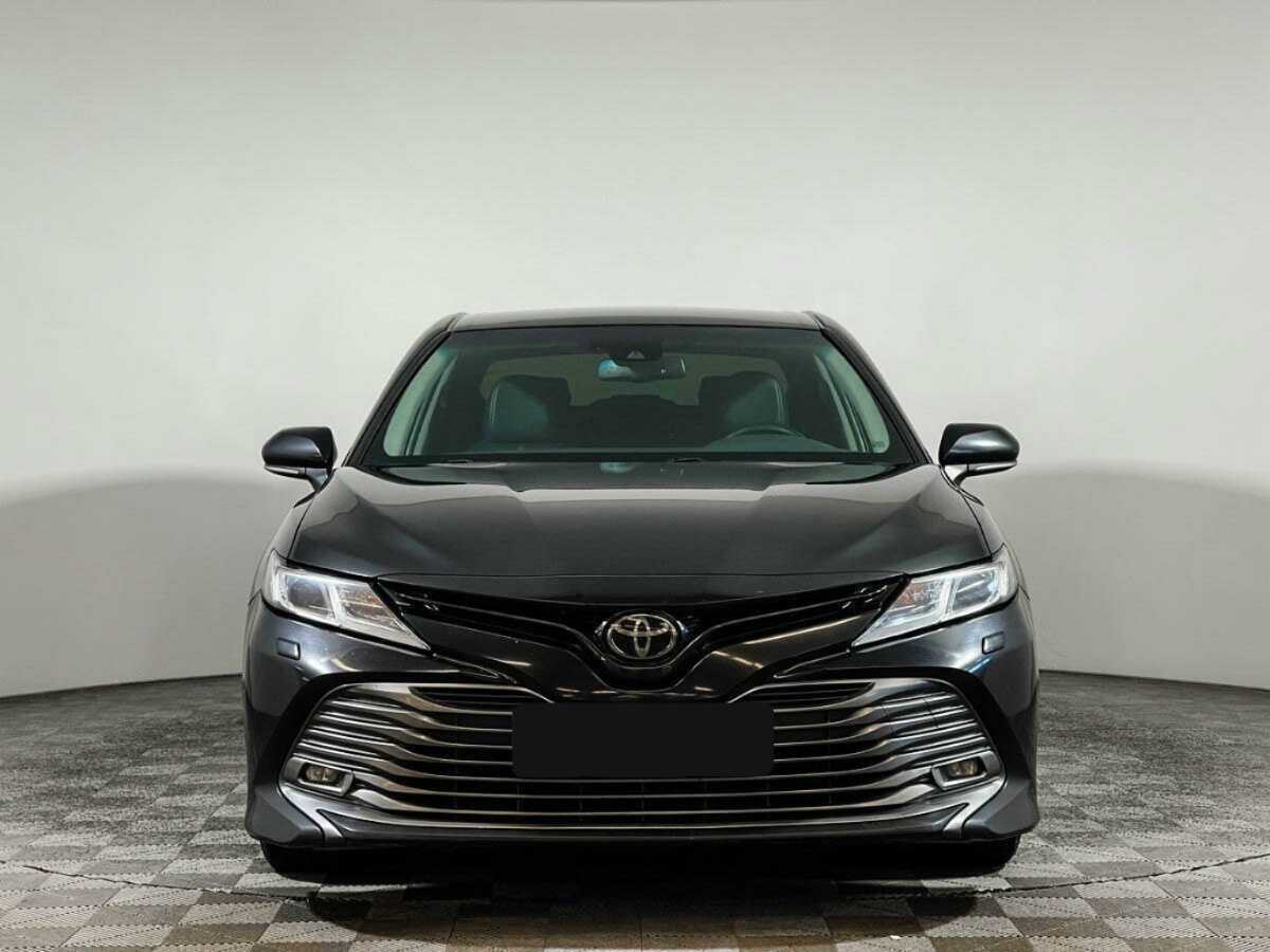 Купить Toyota Camry с пробегом. Фото: #1