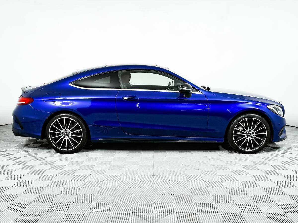 Купить Mercedes-Benz C-Класс с пробегом. Фото: #3