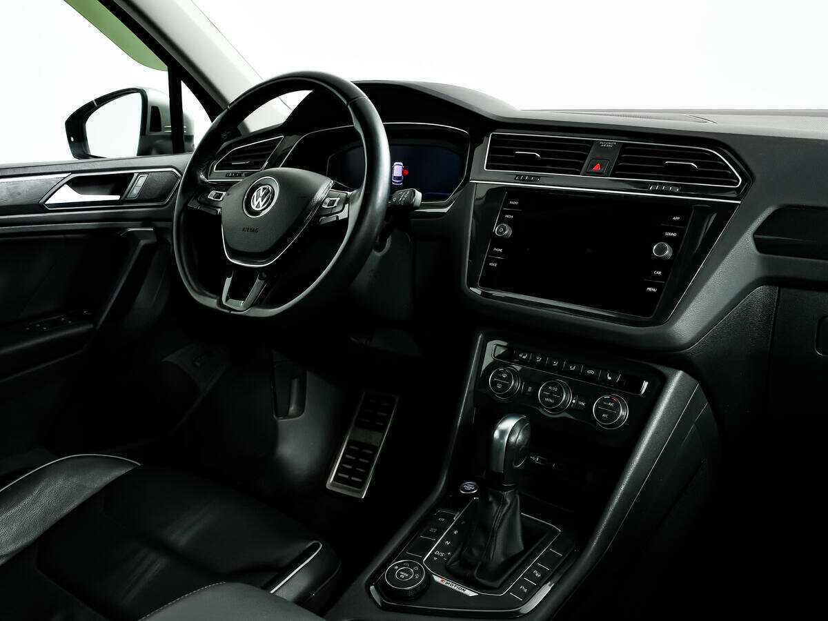 Купить Volkswagen Tiguan с пробегом. Фото: #8
