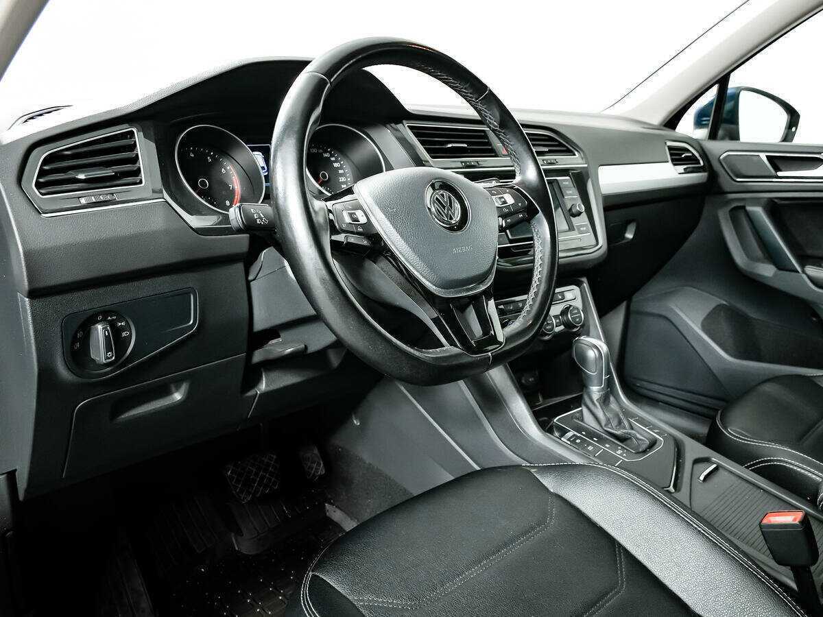 Купить Volkswagen Tiguan с пробегом. Фото: #12