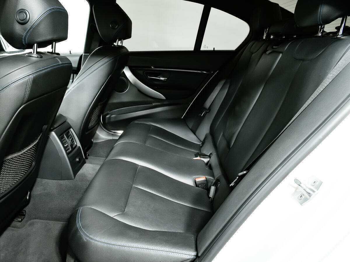 Купить BMW 3 серии с пробегом. Фото: #10