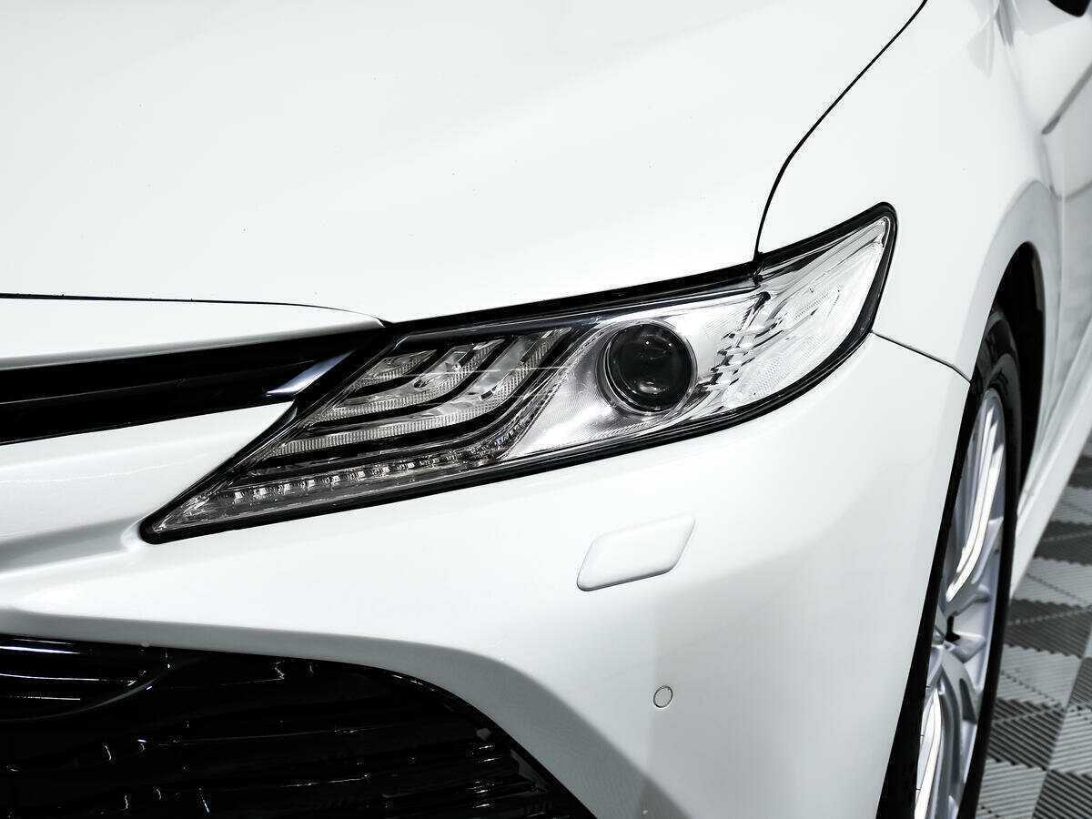 Купить Toyota Camry с пробегом. Фото: #12