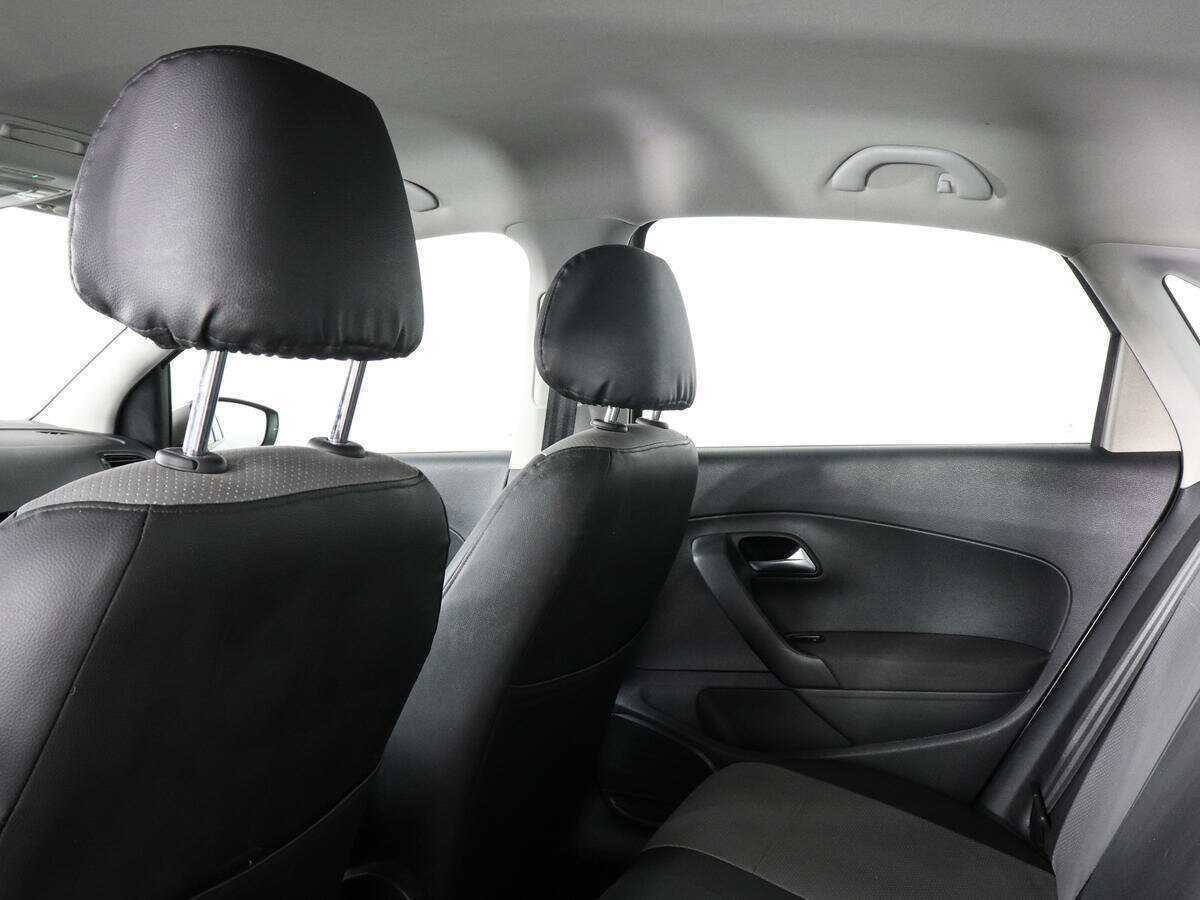 Купить Volkswagen Polo с пробегом. Фото: #11