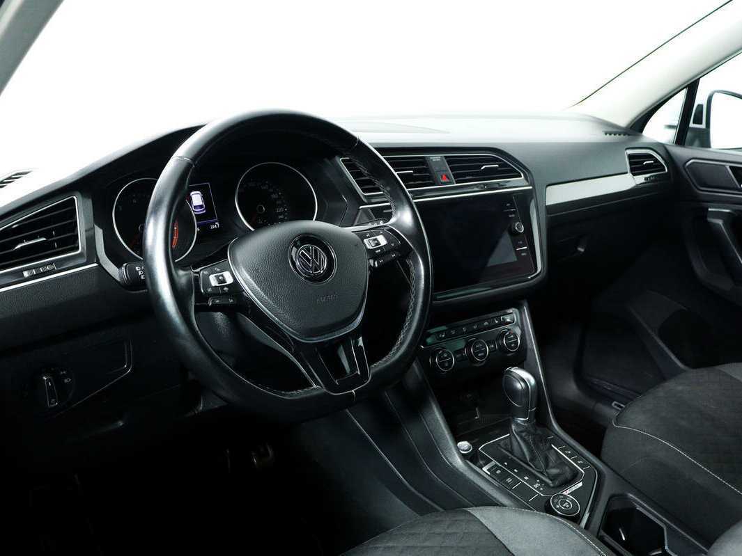 Купить Volkswagen Tiguan с пробегом. Фото: #12