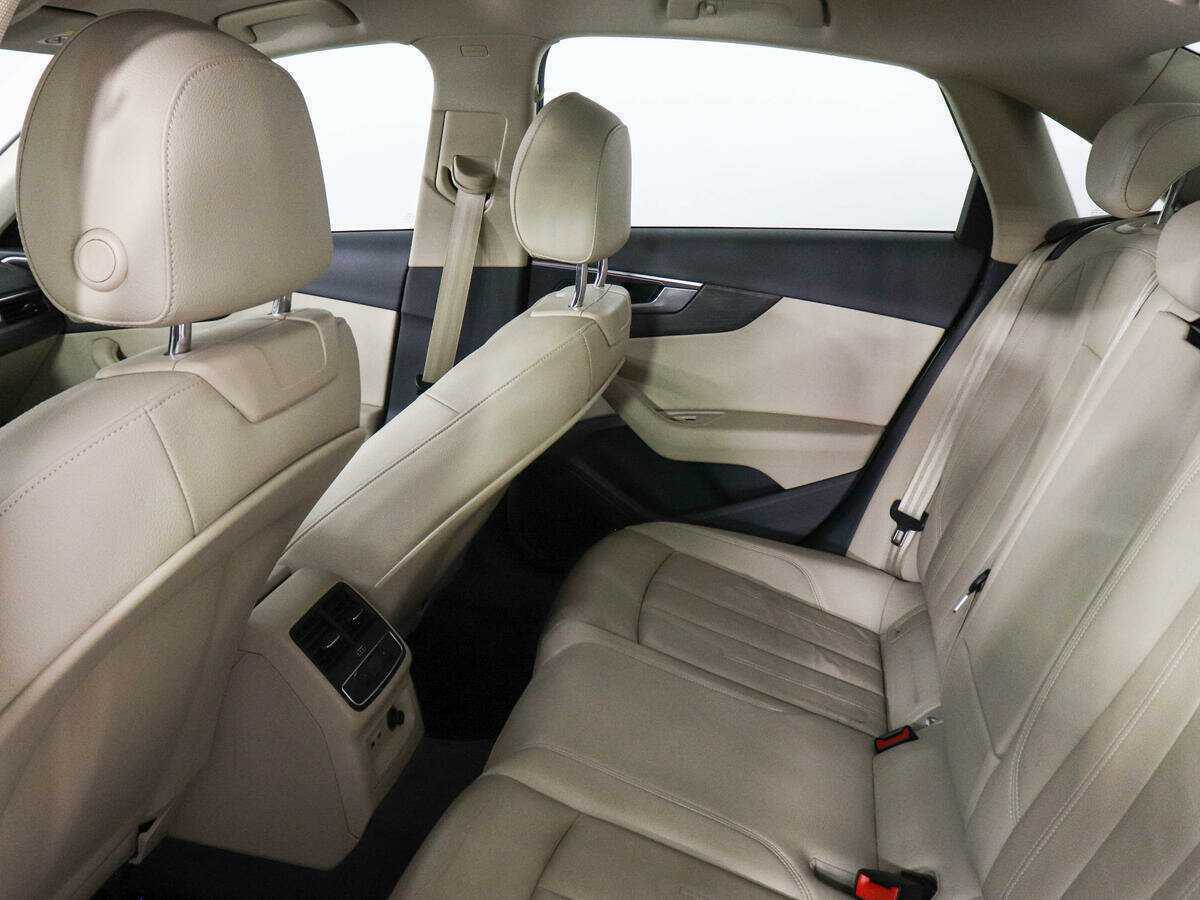Купить Audi A4 с пробегом. Фото: #11