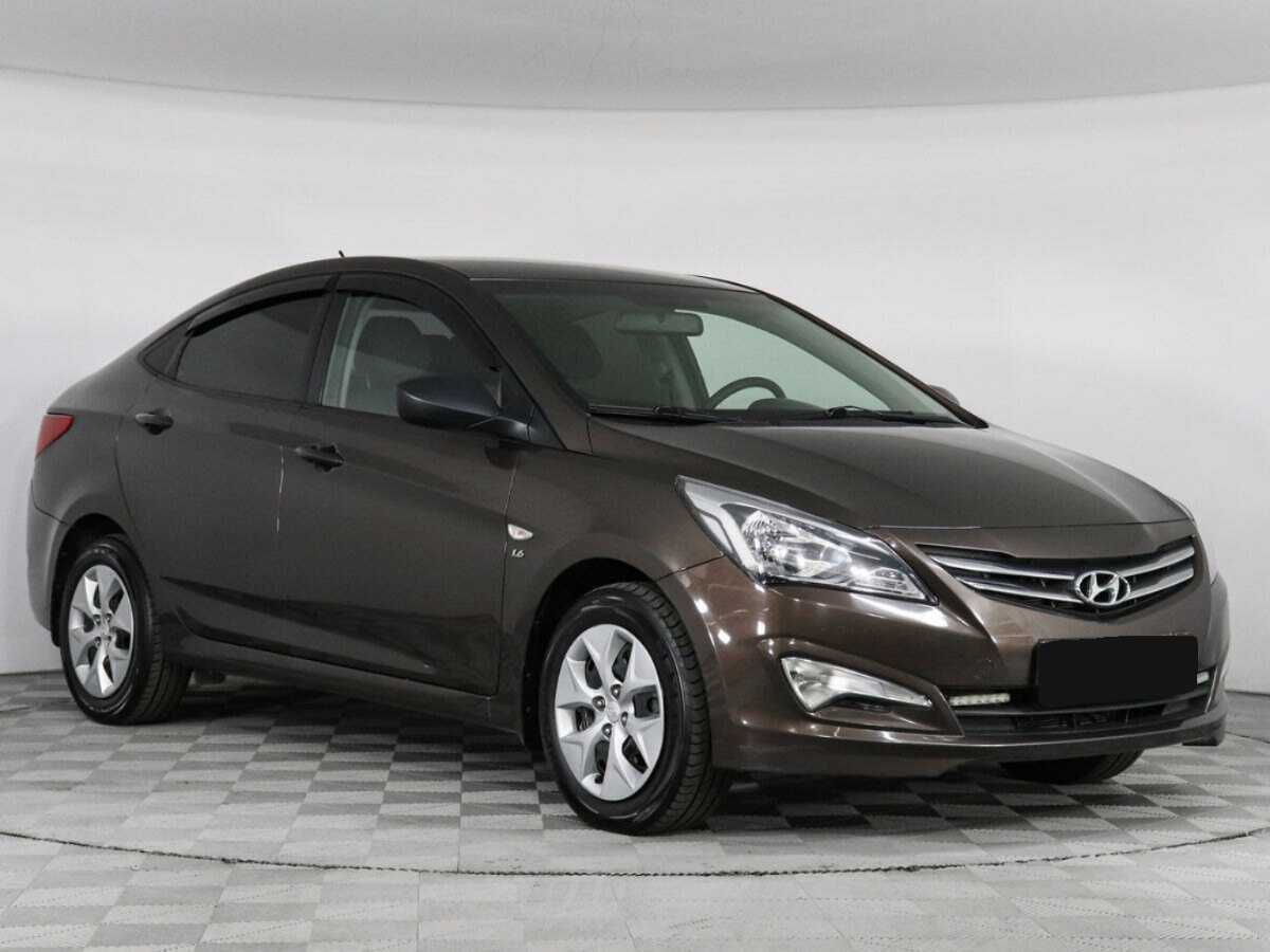 Купить Hyundai Solaris с пробегом. Фото: #2