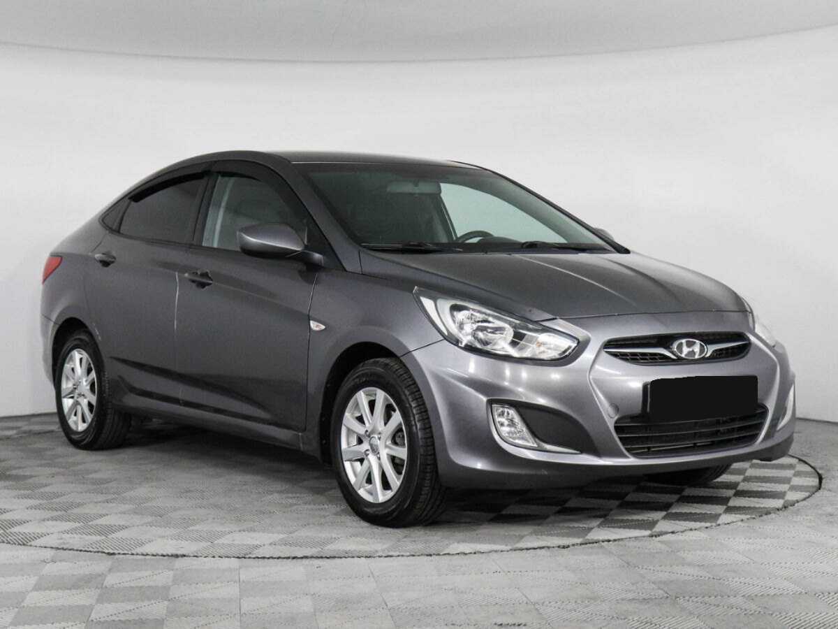 Купить Hyundai Solaris с пробегом. Фото: #2