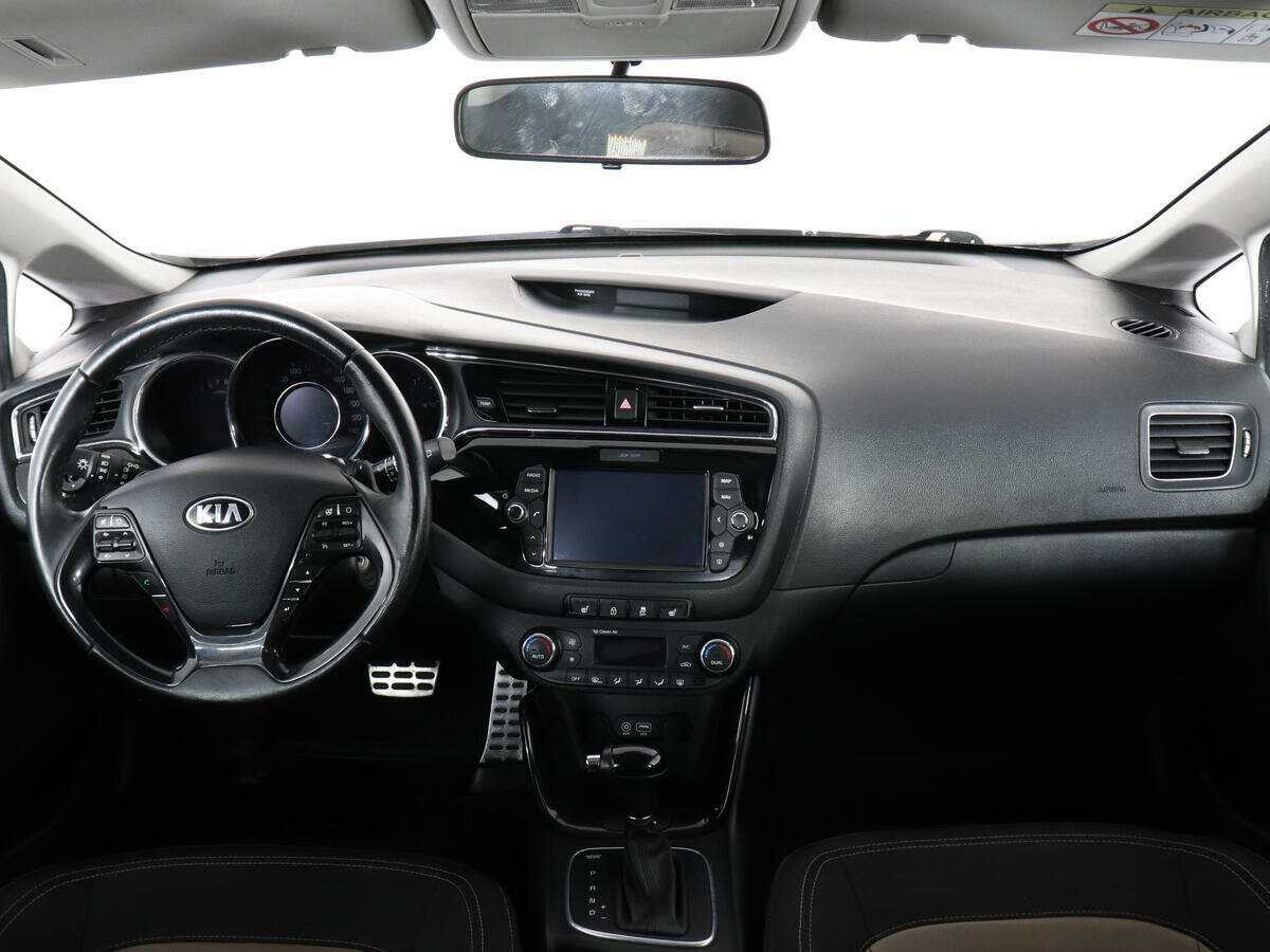 Купить Kia Ceed с пробегом. Фото: #11