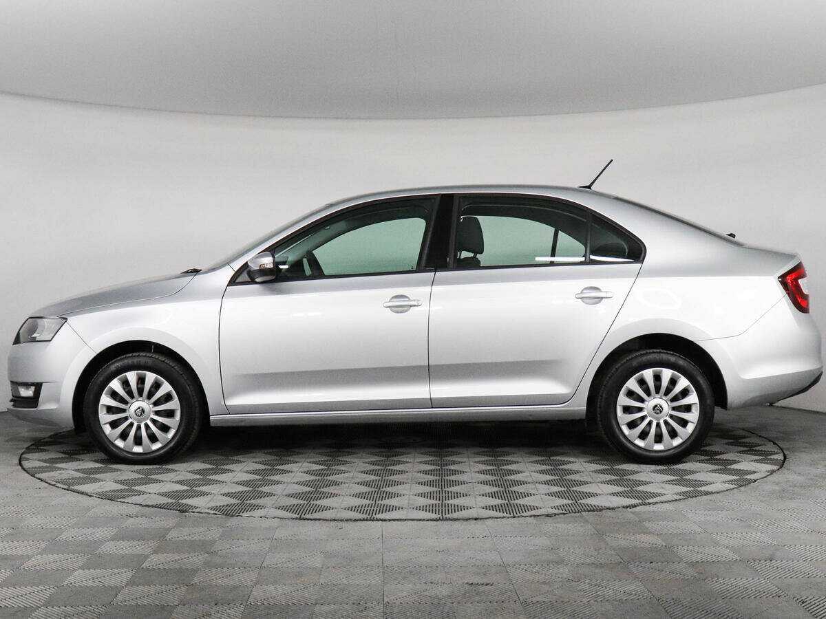 Купить Skoda Rapid с пробегом. Фото: #7