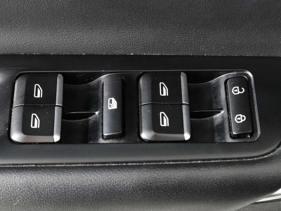 Купить Geely Atlas с пробегом. Фото: #17