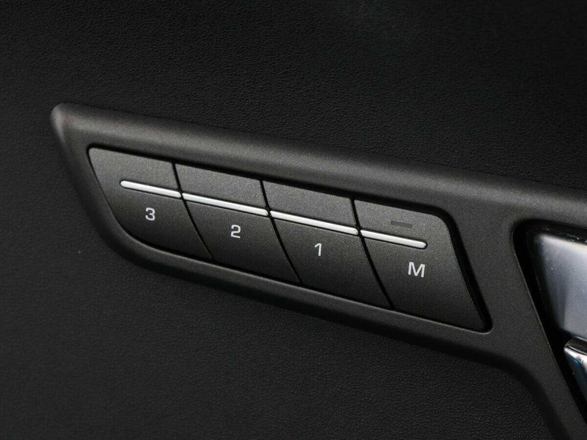 Купить Land Rover Range Rover Evoque с пробегом. Фото: #13