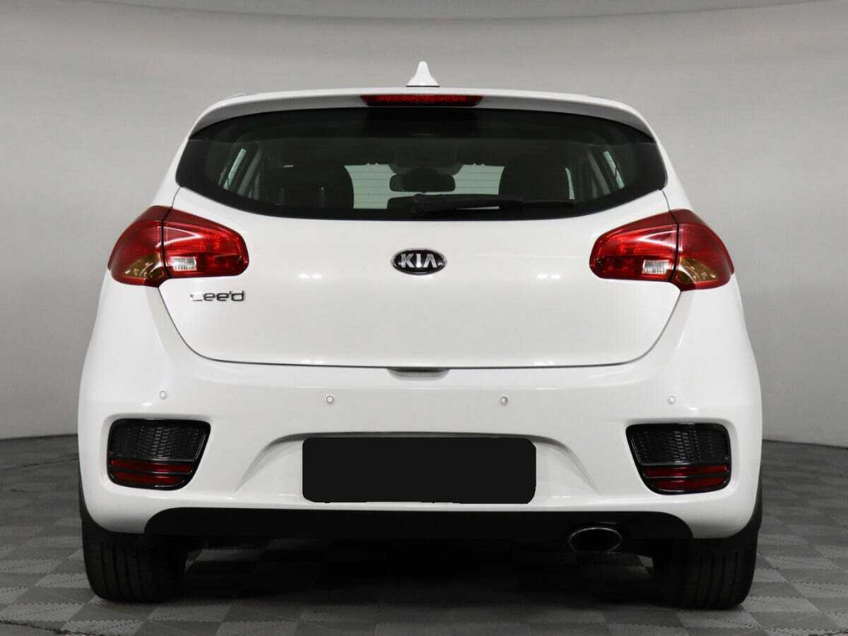Купить Kia Ceed с пробегом. Фото: #4