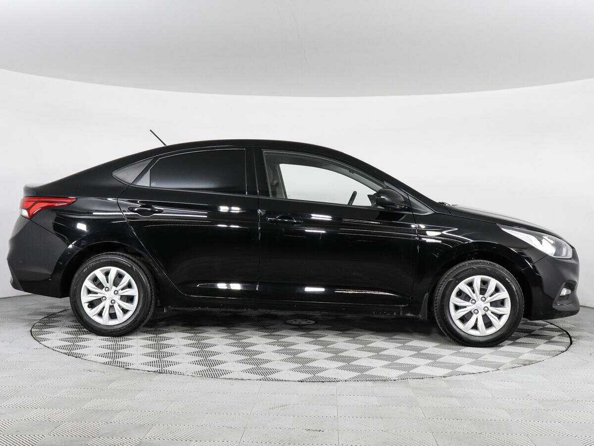 Купить Hyundai Solaris с пробегом. Фото: #3