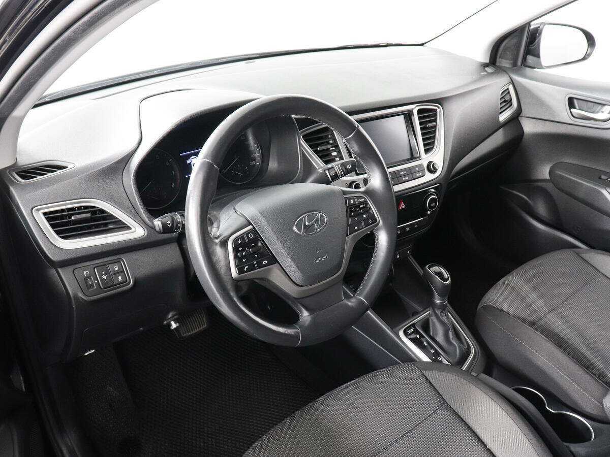 Купить Hyundai Solaris с пробегом. Фото: #8
