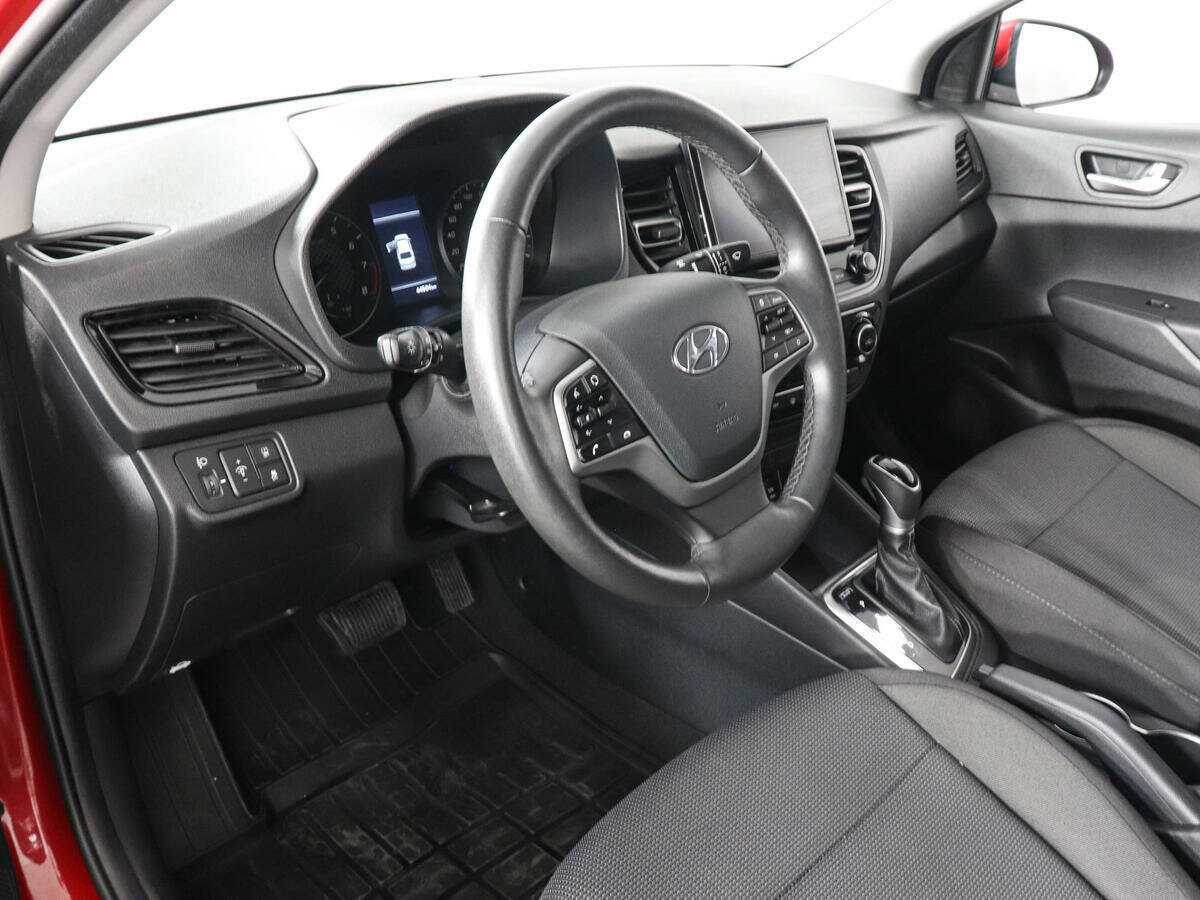 Купить Hyundai Solaris с пробегом. Фото: #8