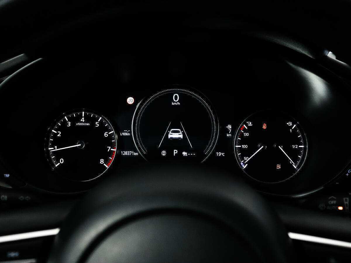 Купить Mazda 3 с пробегом. Фото: #15