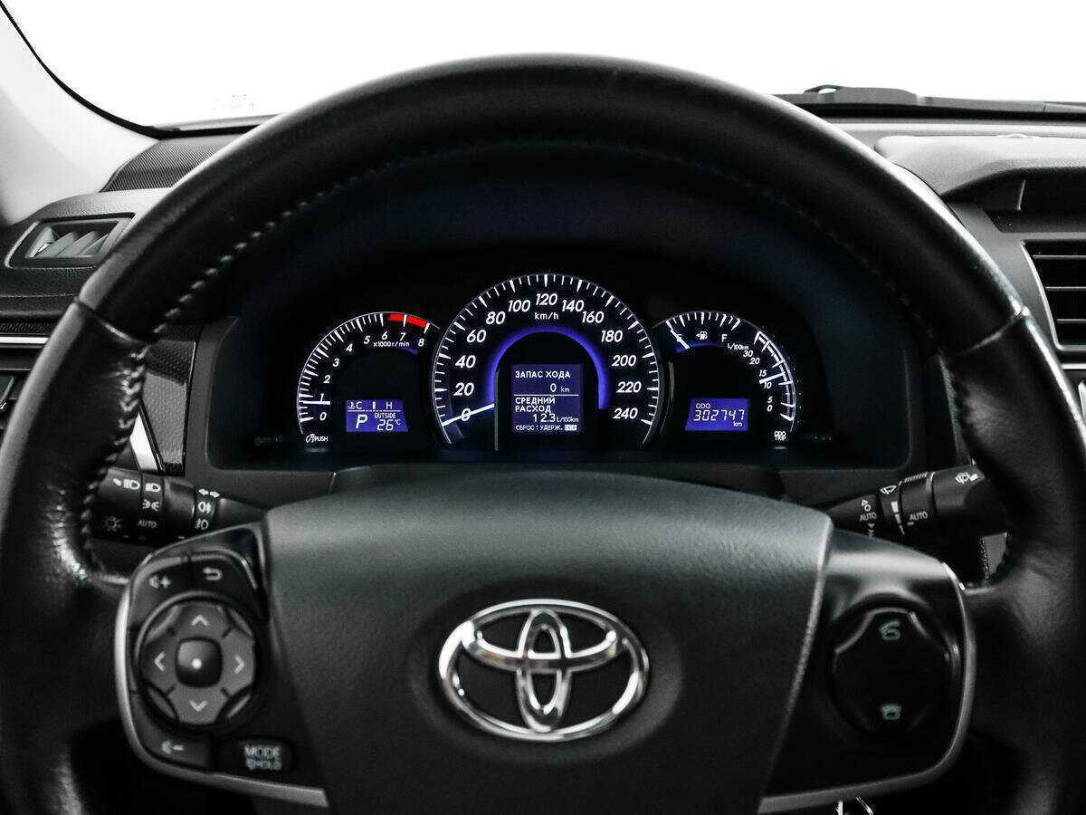 Купить Toyota Camry с пробегом. Фото: #16