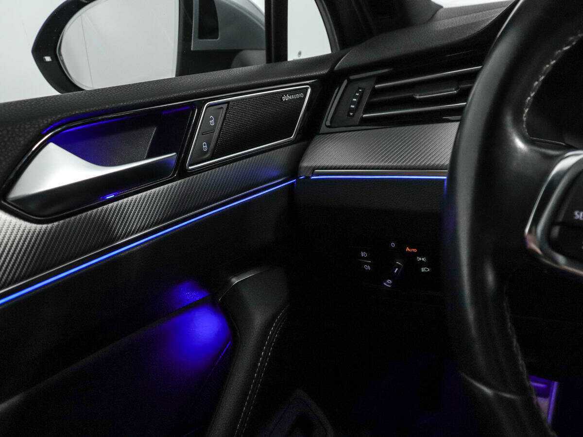 Купить Volkswagen Passat с пробегом. Фото: #16