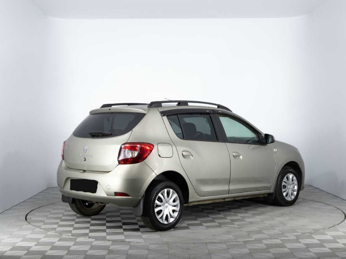 Купить Renault Sandero с пробегом. Фото: #4