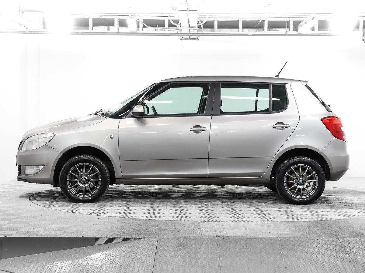 Купить Skoda Fabia с пробегом. Фото: #7