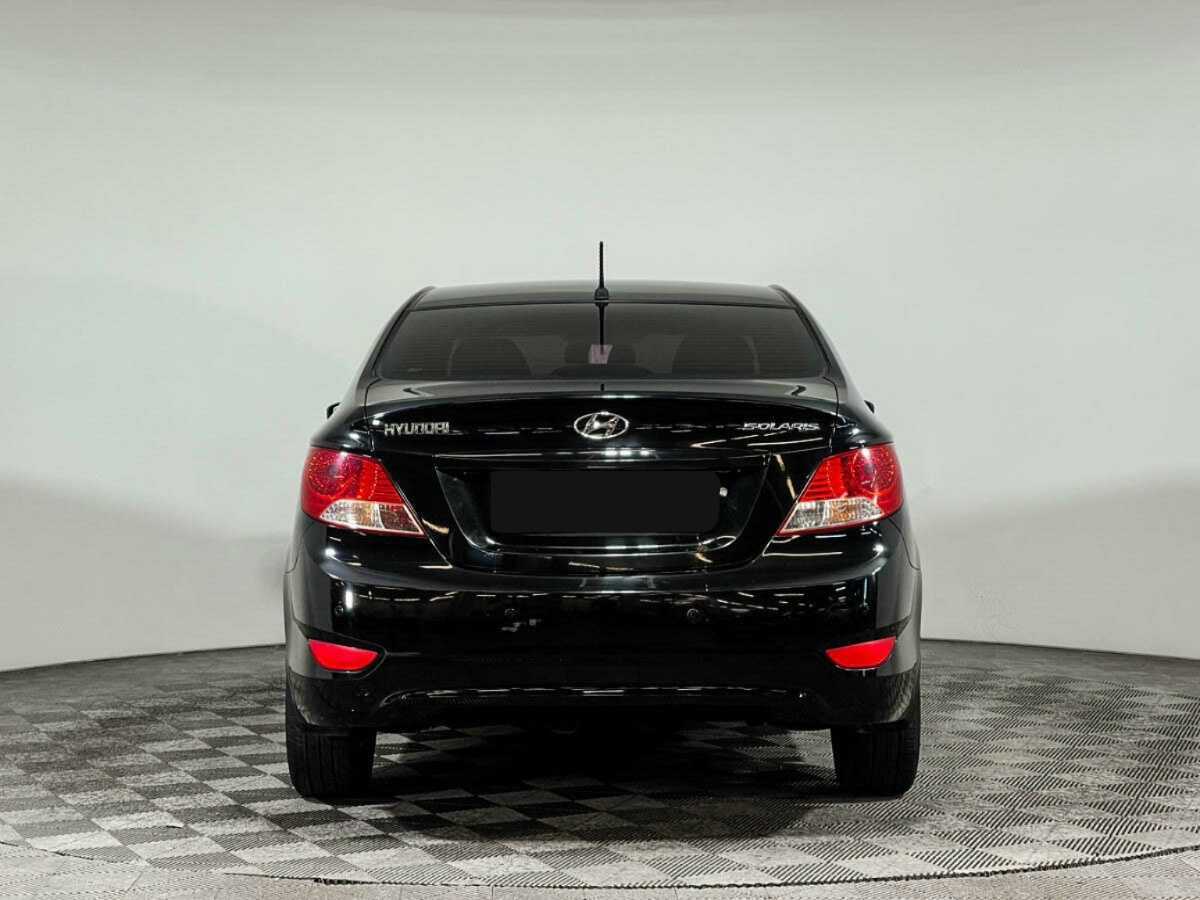 Купить Hyundai Solaris с пробегом. Фото: #5