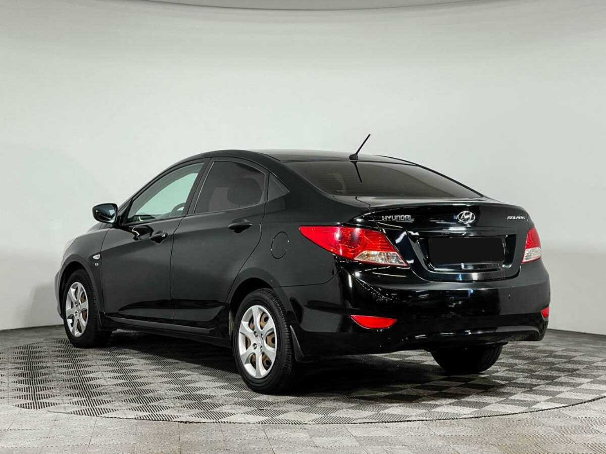 Купить Hyundai Solaris с пробегом. Фото: #6