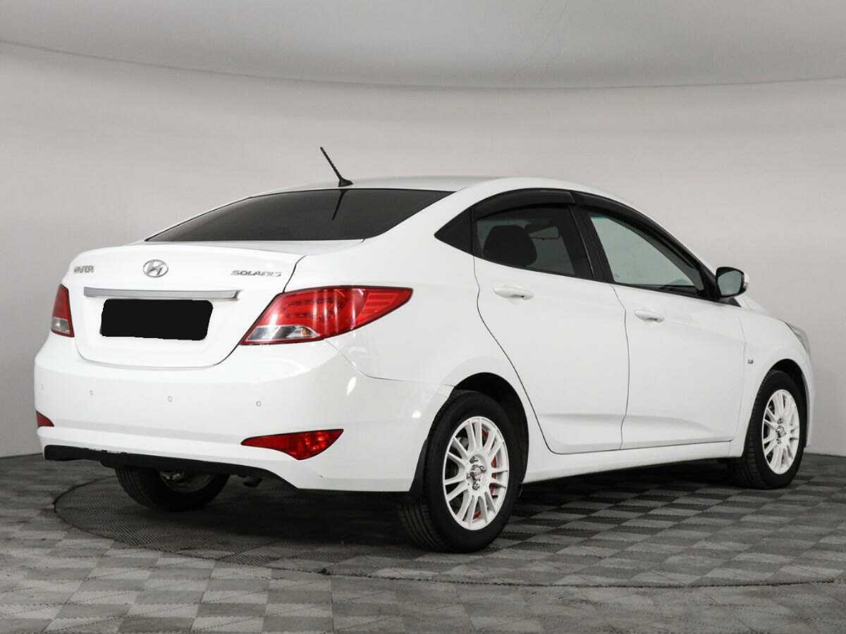Купить Hyundai Solaris с пробегом. Фото: #4