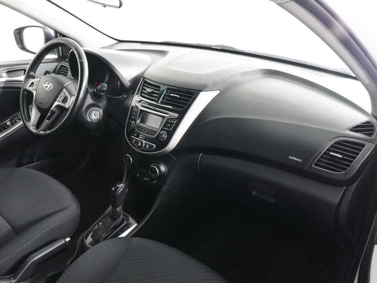 Купить Hyundai Solaris с пробегом. Фото: #9