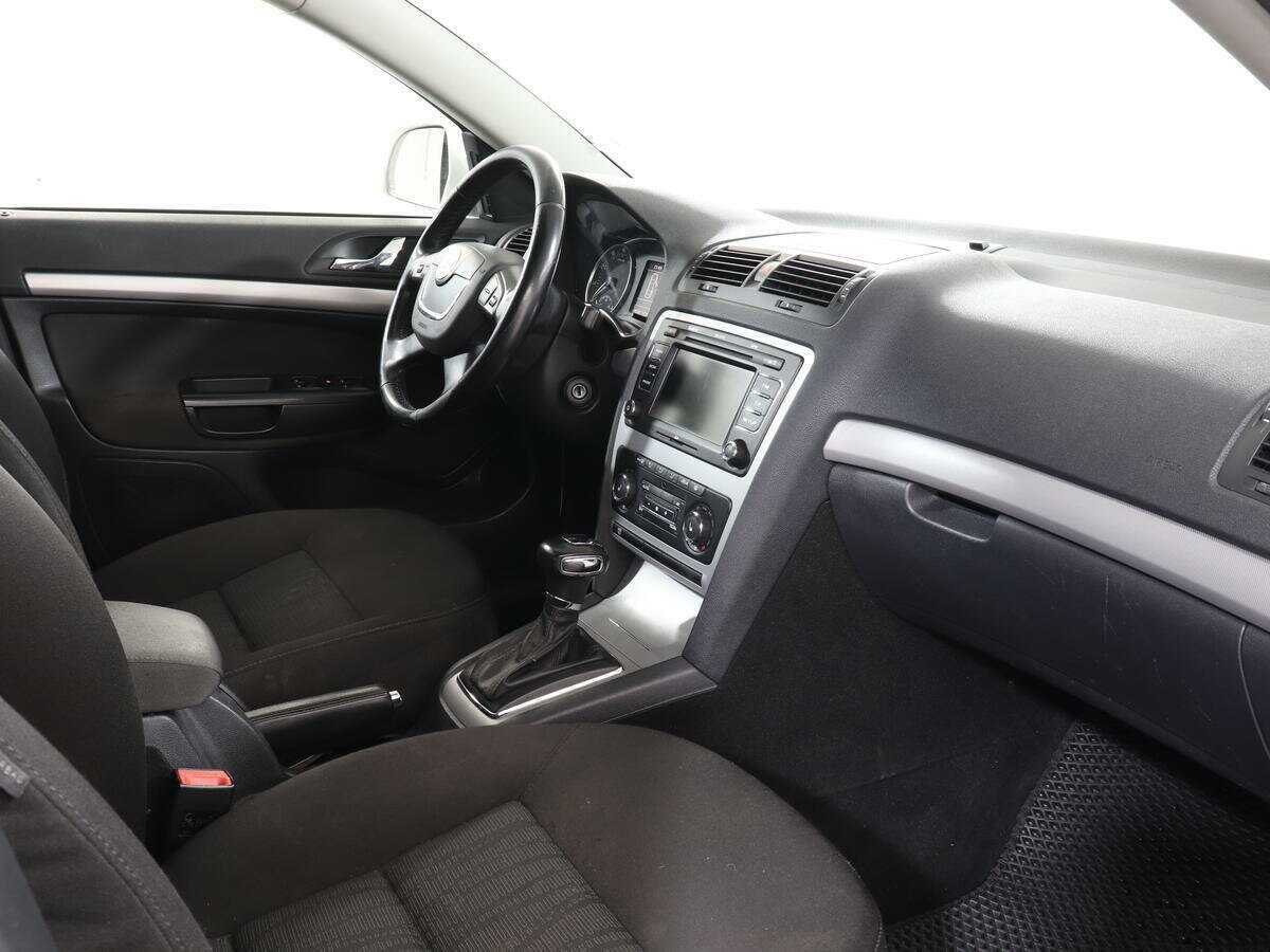 Купить Skoda Octavia с пробегом. Фото: #8