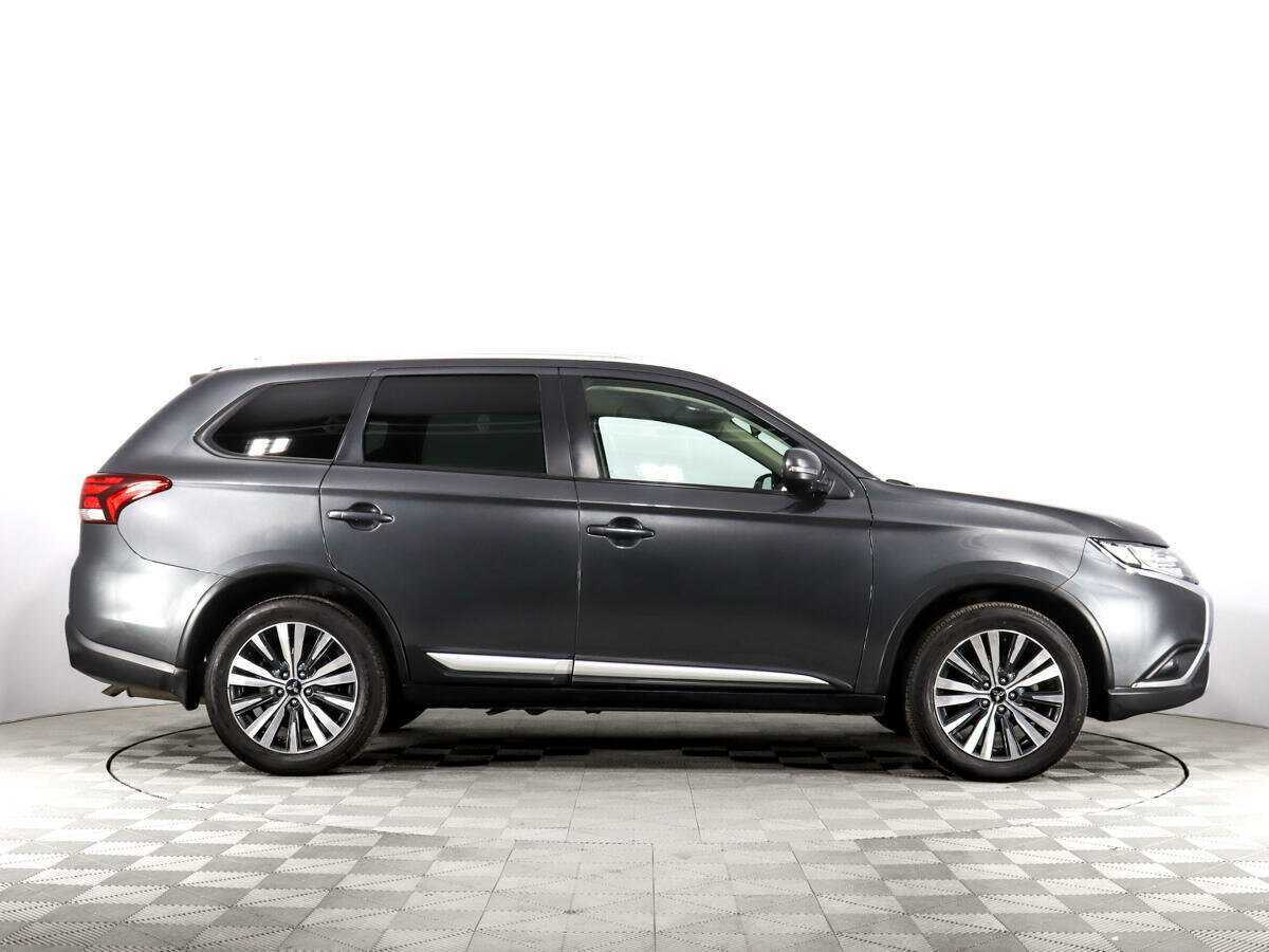 Купить Mitsubishi Outlander с пробегом. Фото: #4