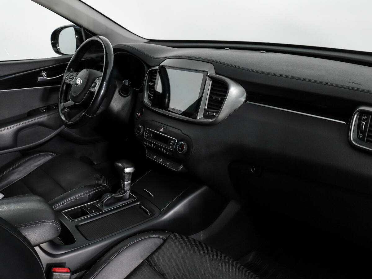 Купить Kia Sorento с пробегом. Фото: #9