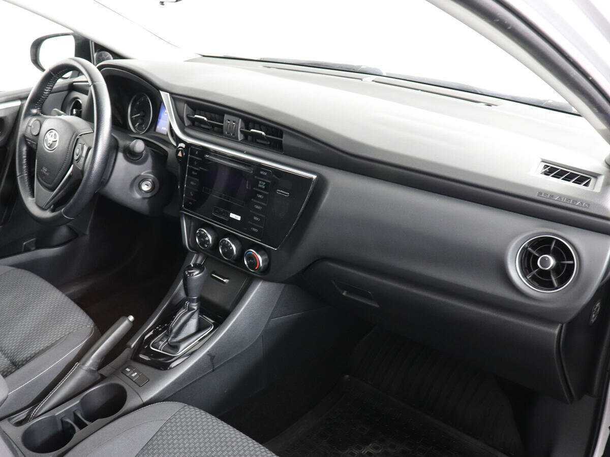 Купить Toyota Corolla с пробегом. Фото: #9