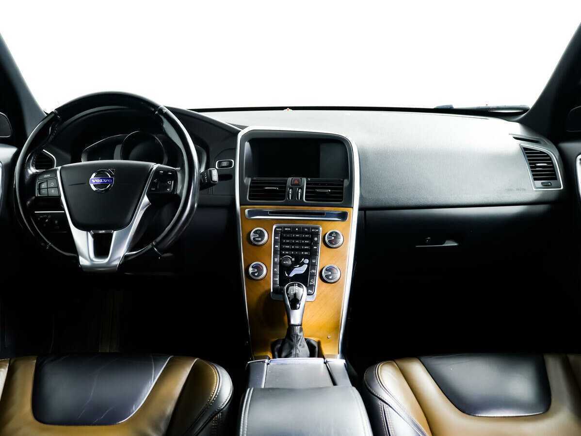 Купить Volvo XC60 с пробегом. Фото: #10