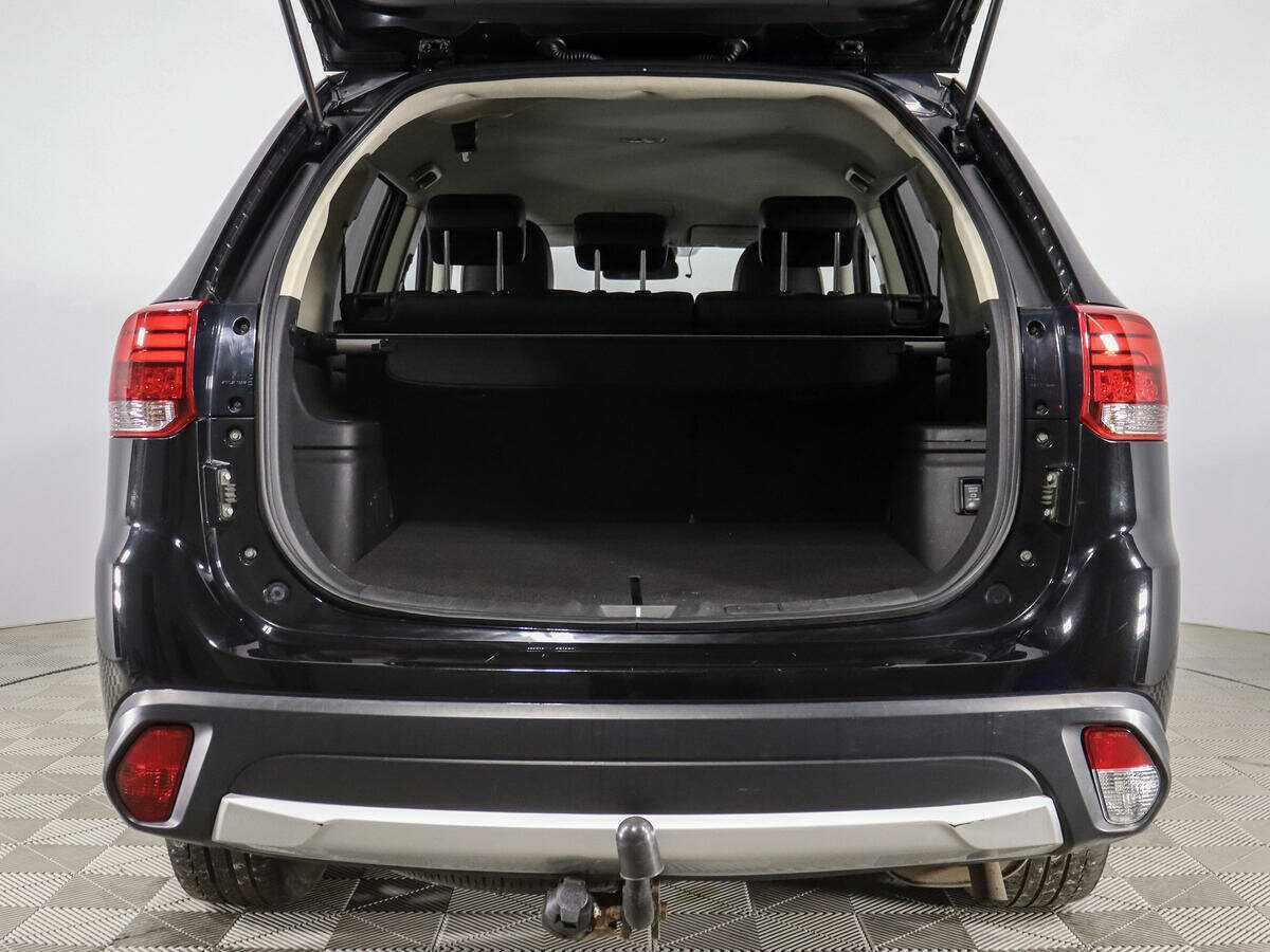 Купить Mitsubishi Outlander с пробегом. Фото: #8