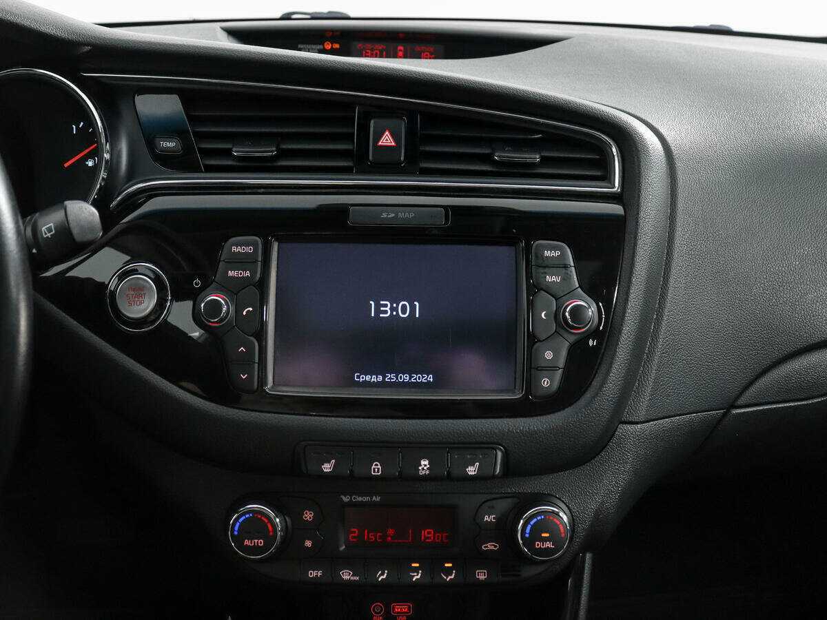 Купить Kia Ceed с пробегом. Фото: #15
