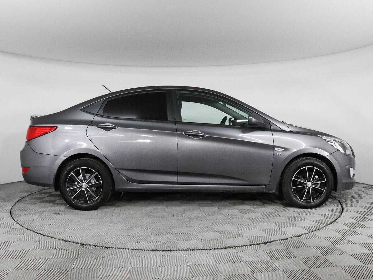 Купить Hyundai Solaris с пробегом. Фото: #3